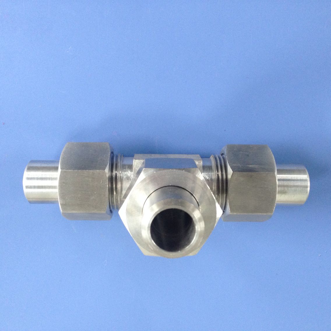 不銹鋼液壓接頭卡套式直通三通管接頭 鹽城精一機械的品質選擇